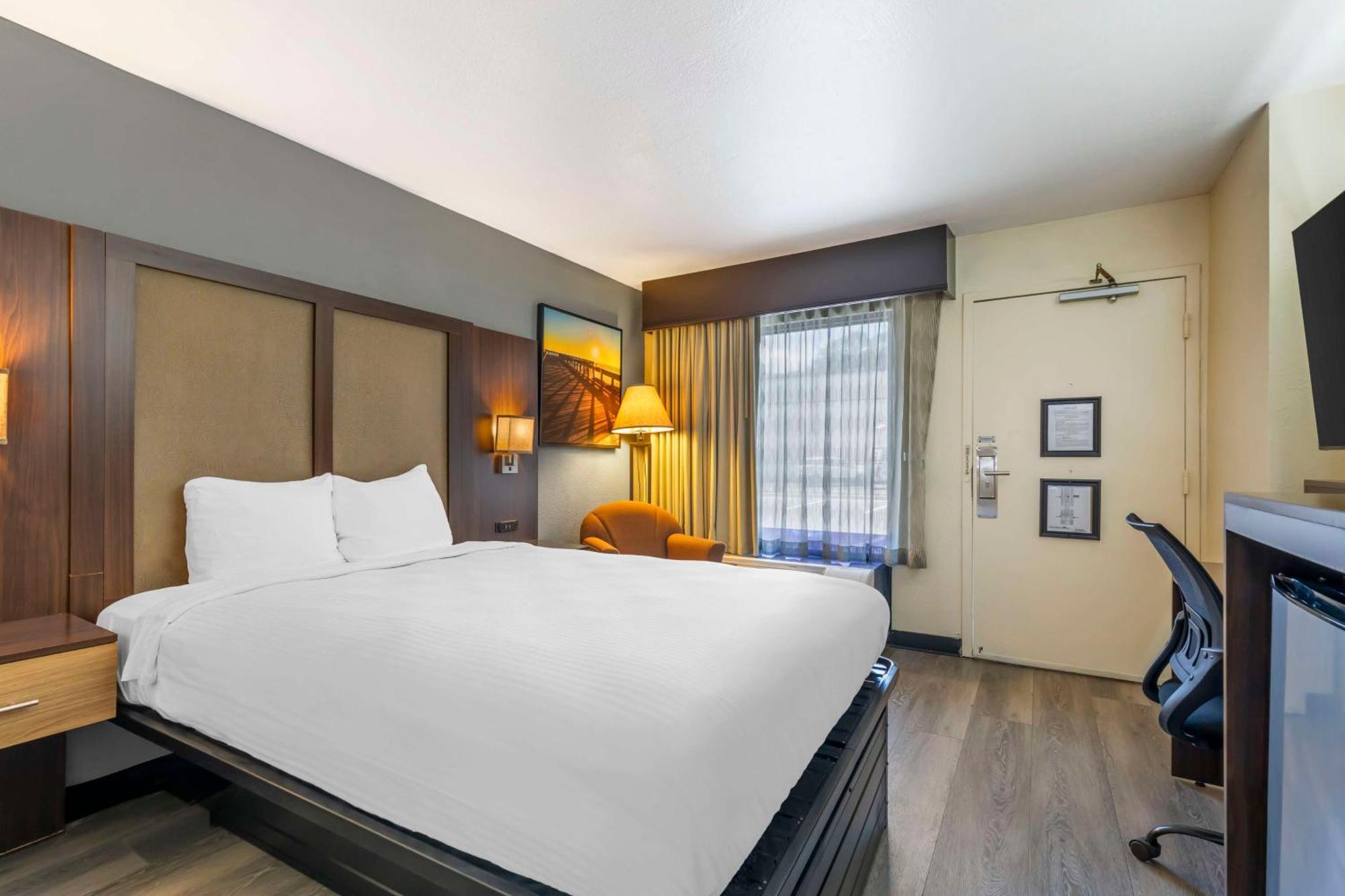 Best Western Salisbury Plaza מראה חיצוני תמונה